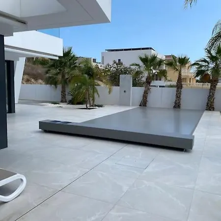 Nueva Lujo