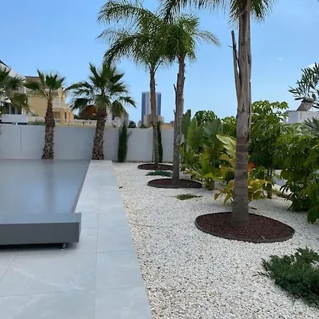 Villa Nueva Lujo