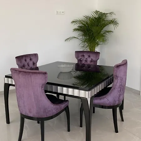 Nueva Lujo Calpe
