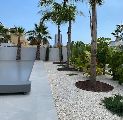 Villa Nueva Lujo